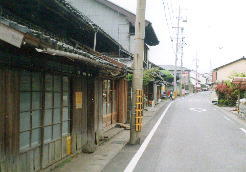 蒲原宿〜昔ながらの建物が多く存している歴史街道