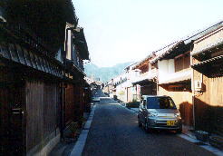 そして、関宿の街並み〜電線類が地中化されており、気持ちの良い昔ながらの街道がそこにはあります