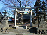 巨木がたくさんの神社。海野宿の入口