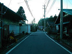 富士見公園の先も裏道を歩きます