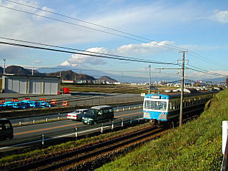 富士山と伊豆箱根鉄道〜電線が邪魔ー