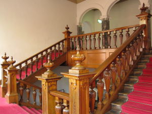 旧県庁舎内部階段
